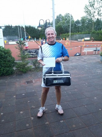 Hennie van Gulden 1e dagprijswinnaar